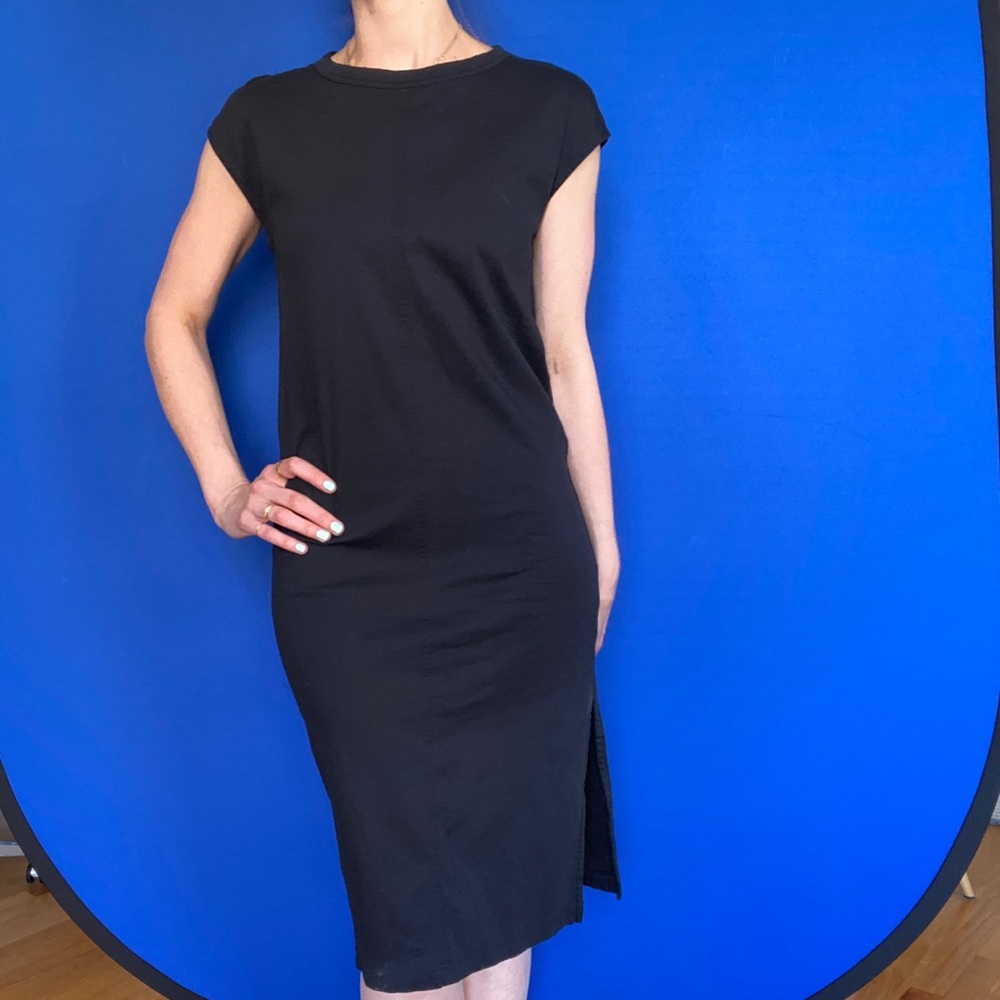 Everlane The Luxe Cotton Side-Slit Tee Dress